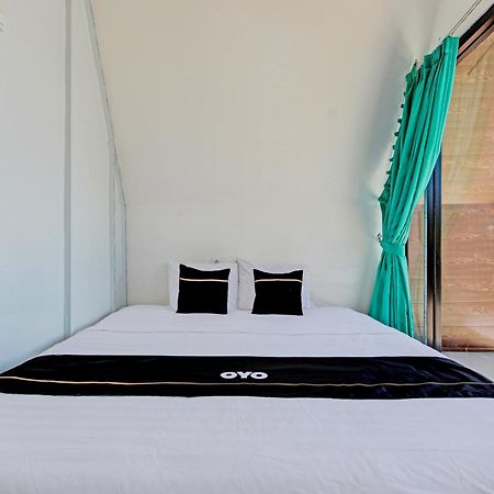 Palette 93389 Osanna Beach Resort Wonogiri Екстериор снимка